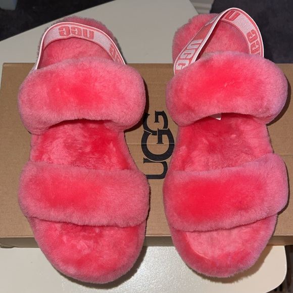 UGG Shoes - EUC UGG SLIPPERS pink and so soft.